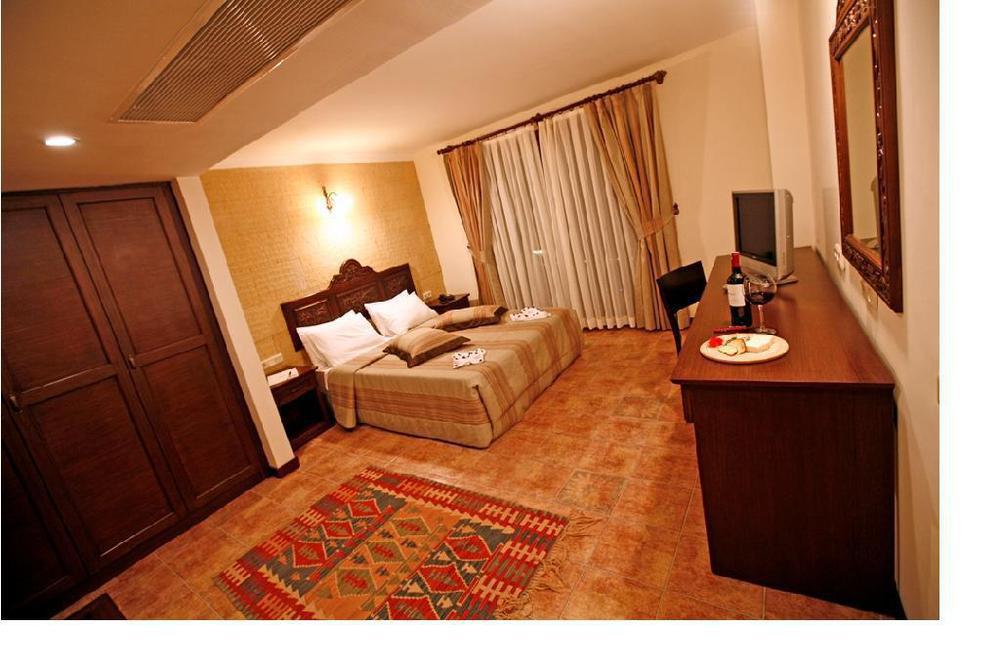 Ipek Garden Palace Residence Yaliciftlik Rom bilde